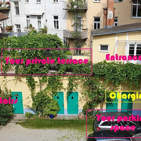 At Park, Luxurioese Mit Terrasse Und Parkplatz Im Herzen Von شقة غراتس