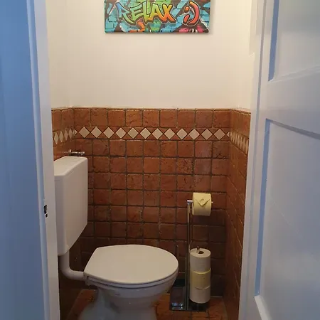 アパート At Park, Luxurioese Mit Terrasse Und Parkplatz Im Herzen Von グラーツ