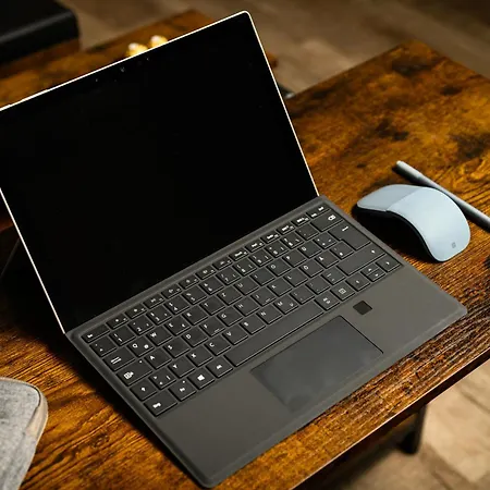 アパート At Park, Luxurioese Mit Terrasse Und Parkplatz Im Herzen Von