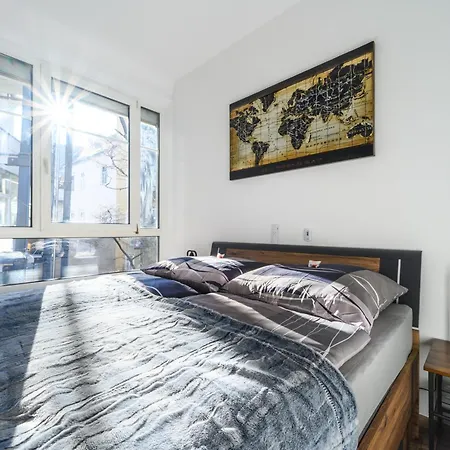 アパート At Park, Luxurioese Mit Terrasse Und Parkplatz Im Herzen Von *