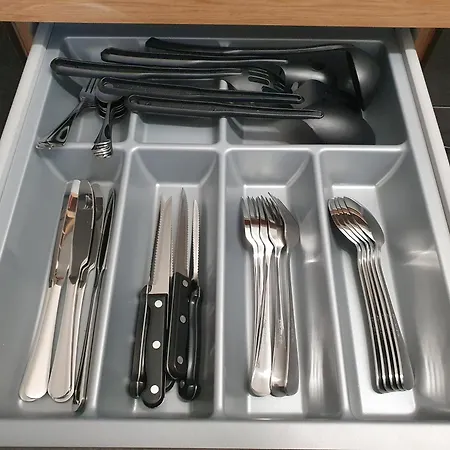 At Park, Luxurioese Mit Terrasse Und Parkplatz Im Herzen Von شقة غراتس