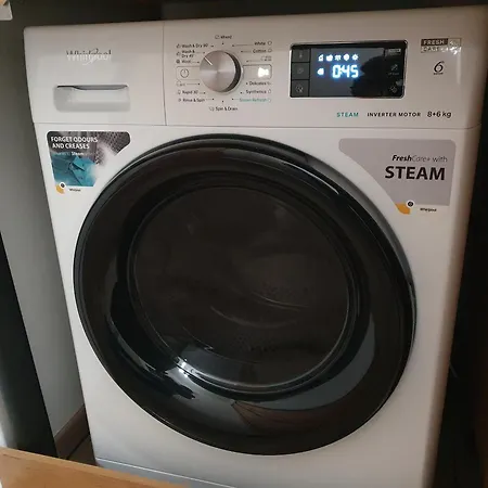 アパート At Park, Luxurioese Mit Terrasse Und Parkplatz Im Herzen Von *