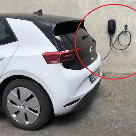 At Park, Luxurioese Mit Terrasse Und Parkplatz Im Herzen Von * グラーツ