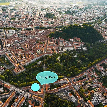 At Park, Luxurioese Mit Terrasse Und Parkplatz Im Herzen Von Apartment *