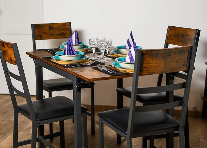 Apartment At Park, Luxurioese Mit Terrasse Und Parkplatz Im Herzen Von