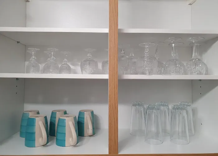 At Park, Luxurioese Mit Terrasse Und Parkplatz Im Herzen Von Apartment *