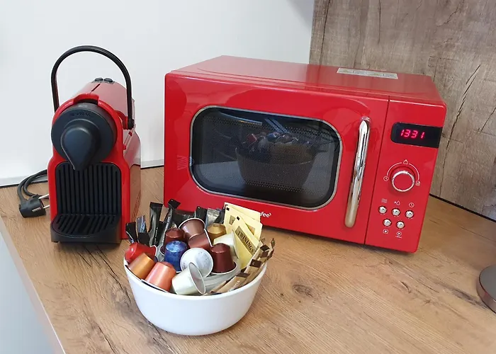 At Park, Luxurioese Mit Terrasse Und Parkplatz Im Herzen Von *